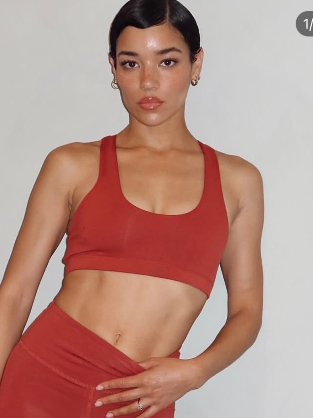 new mate the label organic stretch sports Bra - Rust Red chili oil sz small